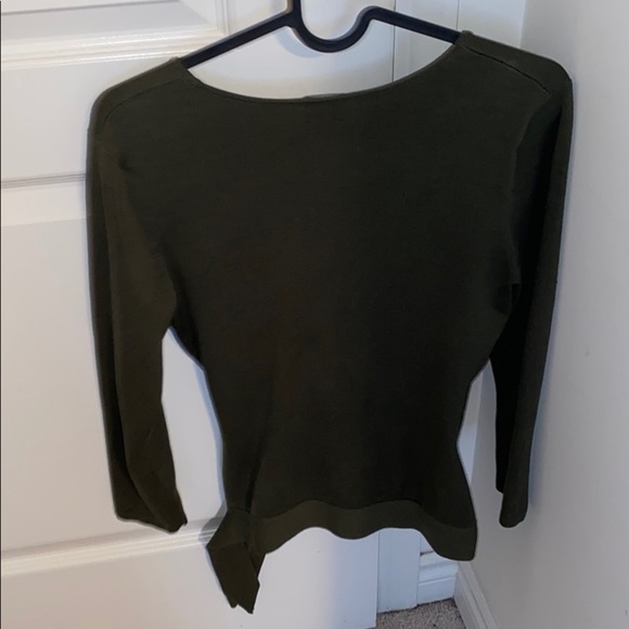 Macy’s I.N.C Olive Green V-neck  sweater S - Picture 4 of 10